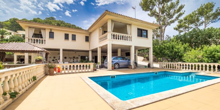 Traditionelle Mallorca Villa in ruhiger Villenlage