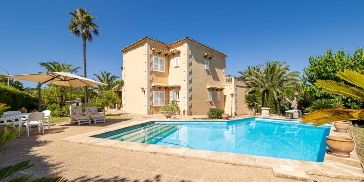 Mediterrane Familienvilla in einer ausgezeichneten Lage