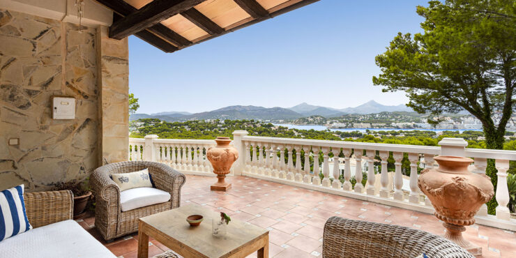 Exklusive Mallorca Meerblick- Villa mit Pool und Gästeapartment
