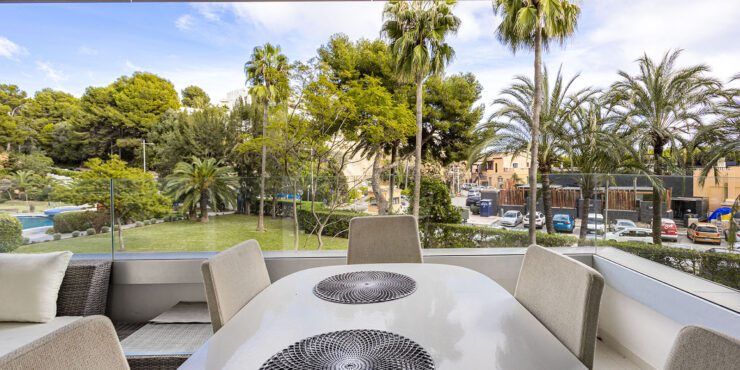 Stilvoll modernisiertes Apartment direkt am Yachthafen
