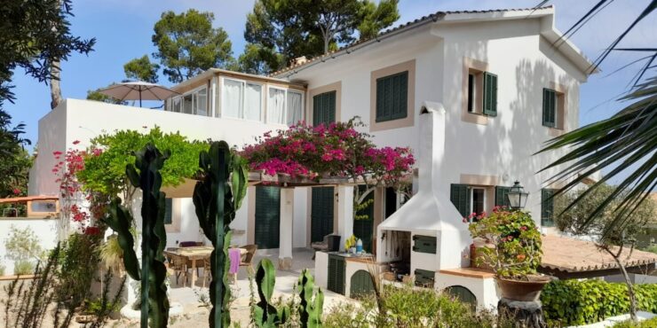 Modernisierte Villa in exklusiver Wohngegend