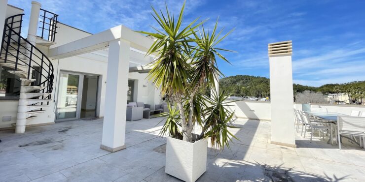 Modernes Penthouse mit tollem Weitblick fußläufig zum Strand
