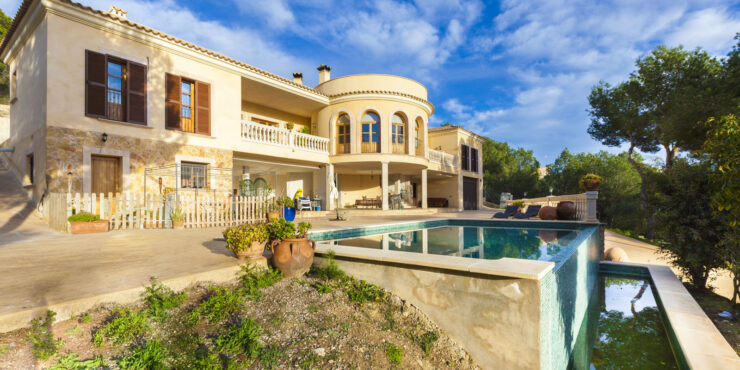 Mallorca Immobilien: Grandiose Villa mit mediterranem Flair
